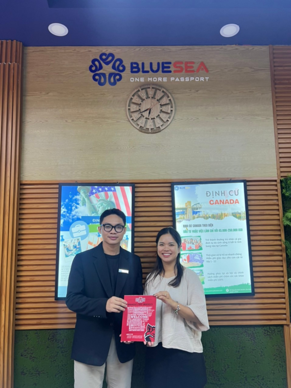 A-State Việt Nam ghé thăm Công ty Blue Sea.