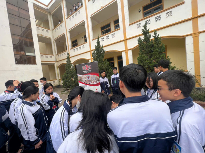 A-State ghé thăm các trường THPT tại TP. Vinh, Nghệ An