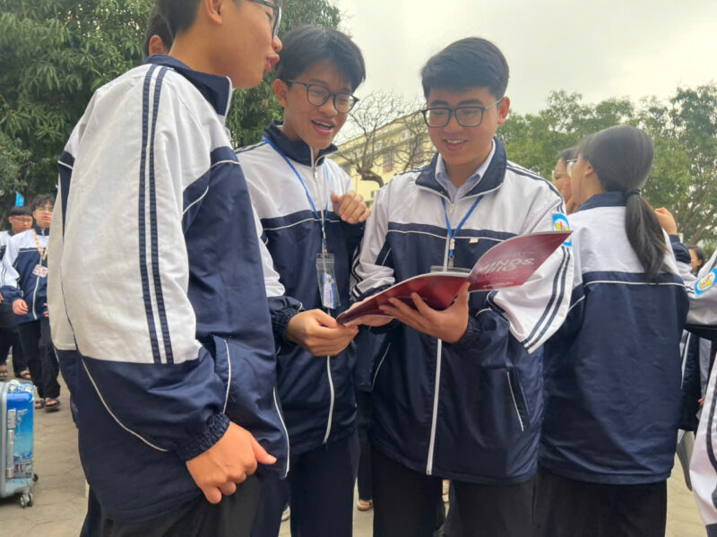 A-State ghé thăm các trường THPT tại TP. Vinh, Nghệ An