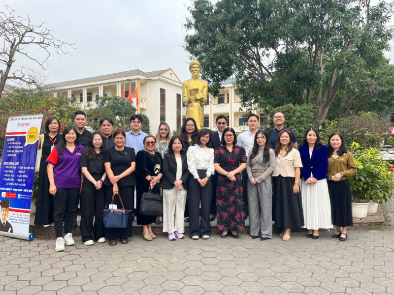 A-State ghé thăm các trường THPT tại TP. Vinh, Nghệ An