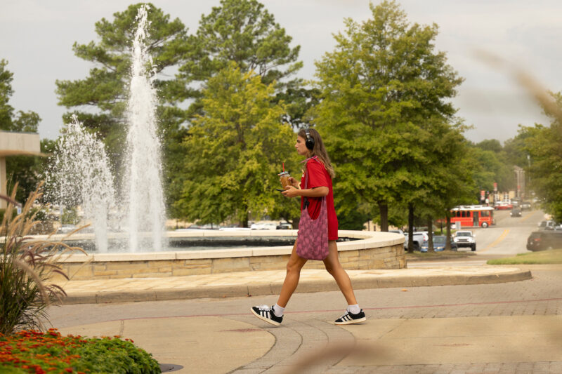 Bầu không khí học đường sôi động: Ngày đầu tiên quay trở lại Đại học Bang Arkansas kỳ Thu 2025