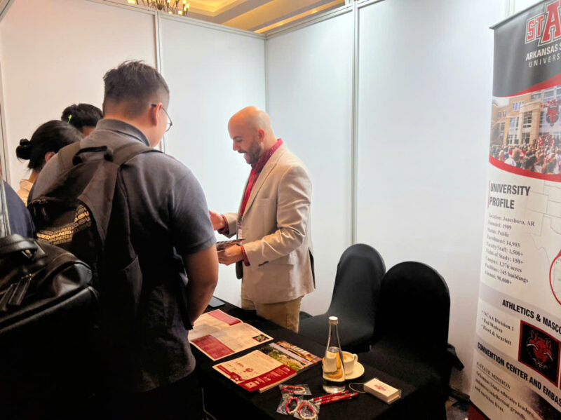 Đại học Bang Arkansas (A-State) Gặp Gỡ Học Sinh, Sinh Viên Việt Nam tại Vietnam Education Fair 2025